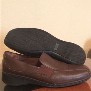 Cuddles sz 11 brown leather